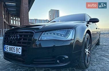 Audi A8  2013