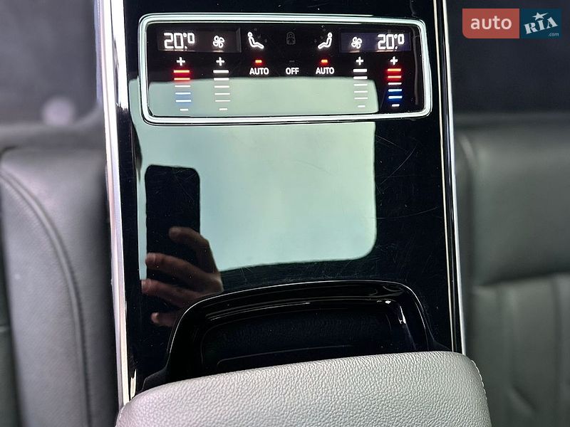 Седан Audi A8 2020 в Києві