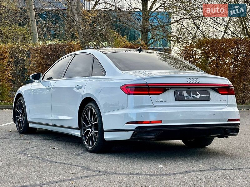 Седан Audi A8 2020 в Києві