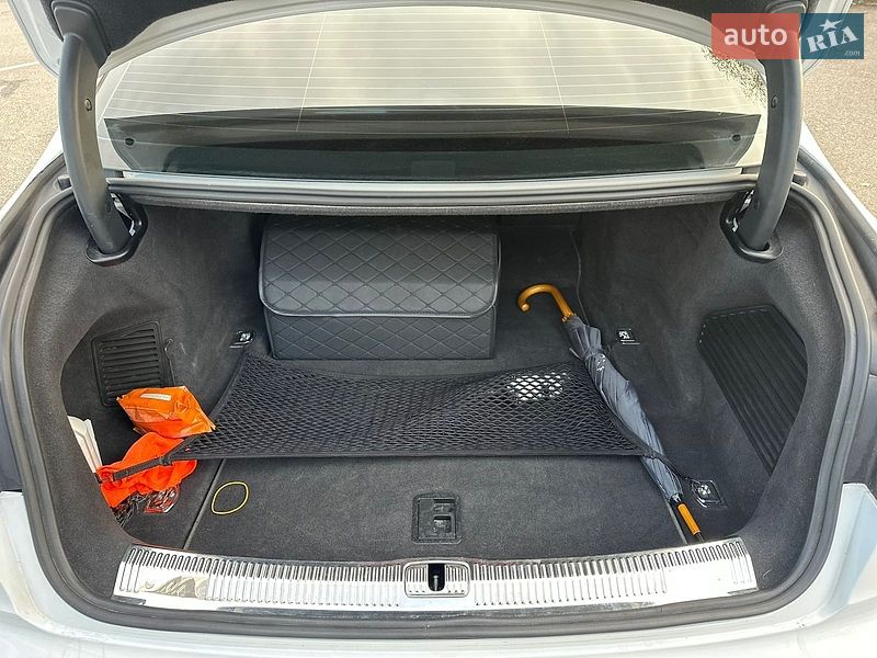 Седан Audi A8 2020 в Києві
