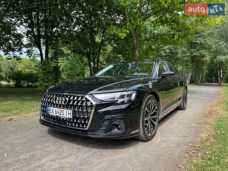 Седан Audi A8 2024 в Хмельницькому