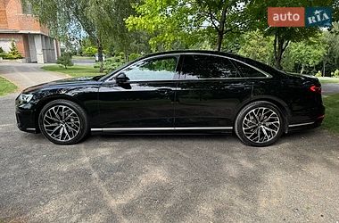 Седан Audi A8 2024 в Хмельницькому