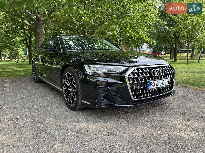 Седан Audi A8 2024 в Хмельницькому