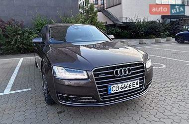 Седан Audi A8 2014 в Києві