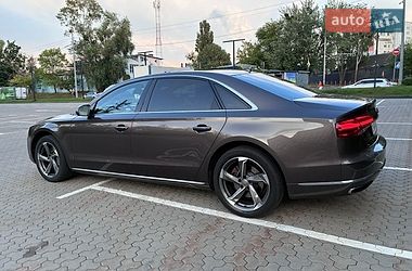 Седан Audi A8 2014 в Києві