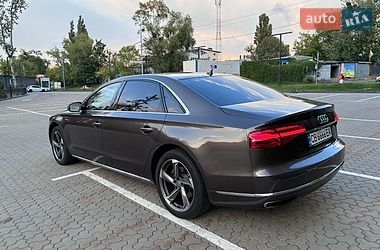 Седан Audi A8 2014 в Києві