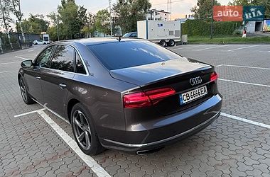 Седан Audi A8 2014 в Києві