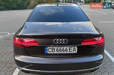 Седан Audi A8 2014 в Києві