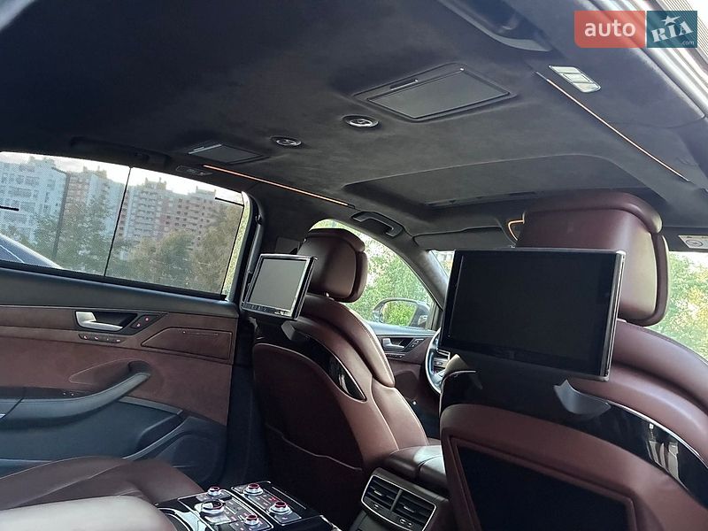 Седан Audi A8 2014 в Києві