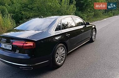 Седан Audi A8 2017 в Березане