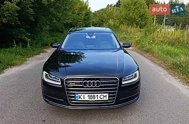 Седан Audi A8 2017 в Березане