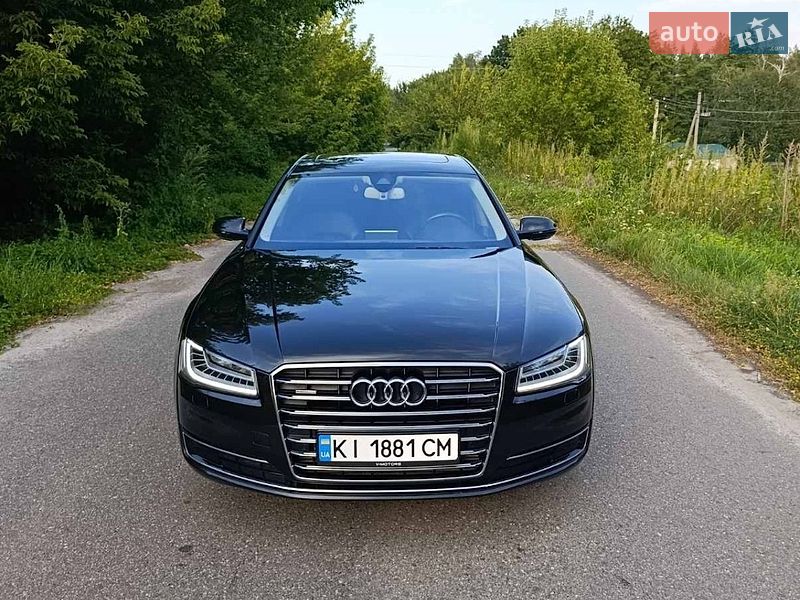 Седан Audi A8 2017 в Березане