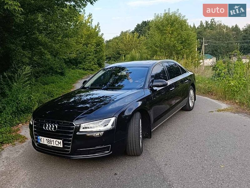 Седан Audi A8 2017 в Березане