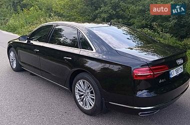 Седан Audi A8 2017 в Березане