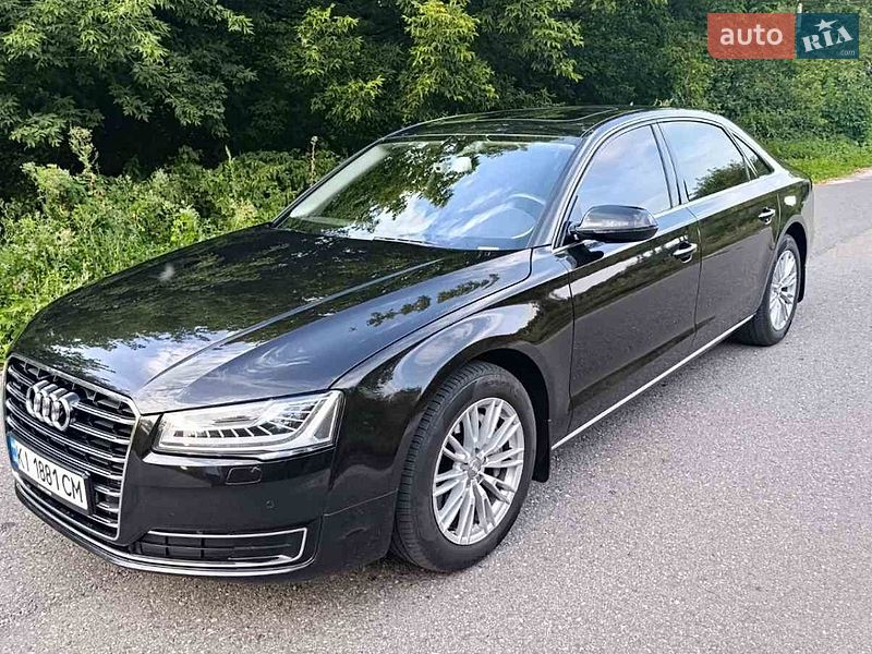 Седан Audi A8 2017 в Березане