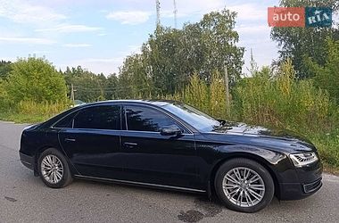 Седан Audi A8 2017 в Березане