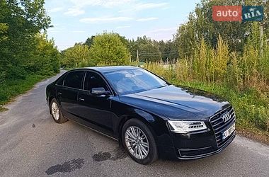 Седан Audi A8 2017 в Березане