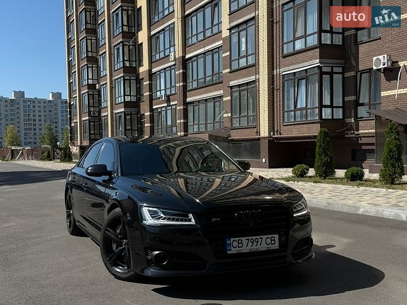 Седан Audi A8 2015 в Чернигове фото Седан Audi A8 2015 в Чернигове