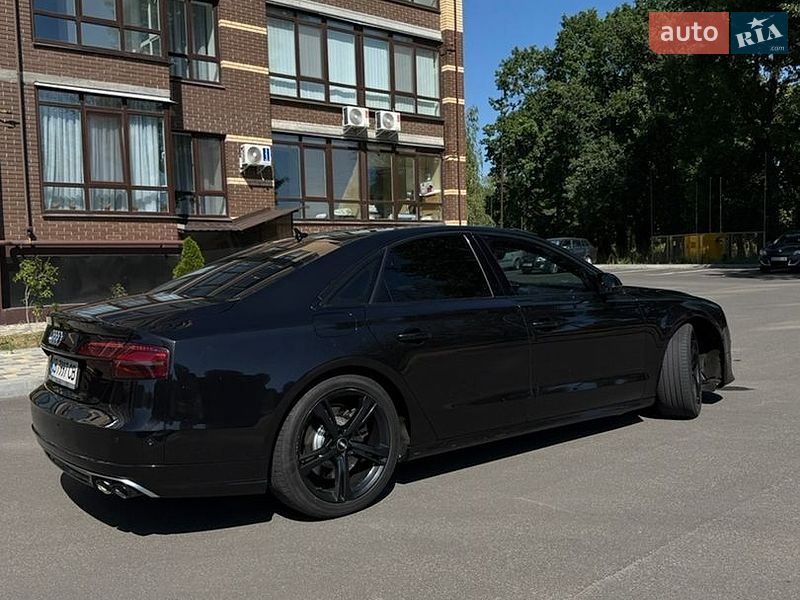 Седан Audi A8 2015 в Чернигове фото 10 Седан Audi A8 2015 в Чернигове
