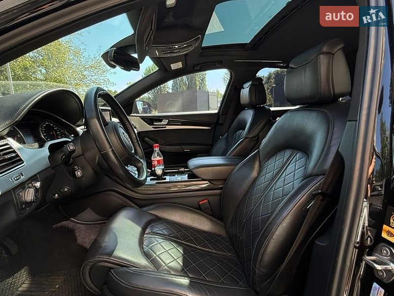 Седан Audi A8 2015 в Чернигове фото 12 Седан Audi A8 2015 в Чернигове