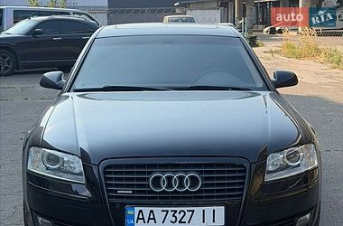 Audi A8  2003