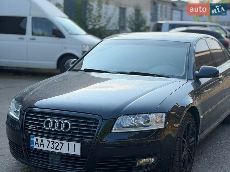 Седан Audi A8 2003 в Киеве