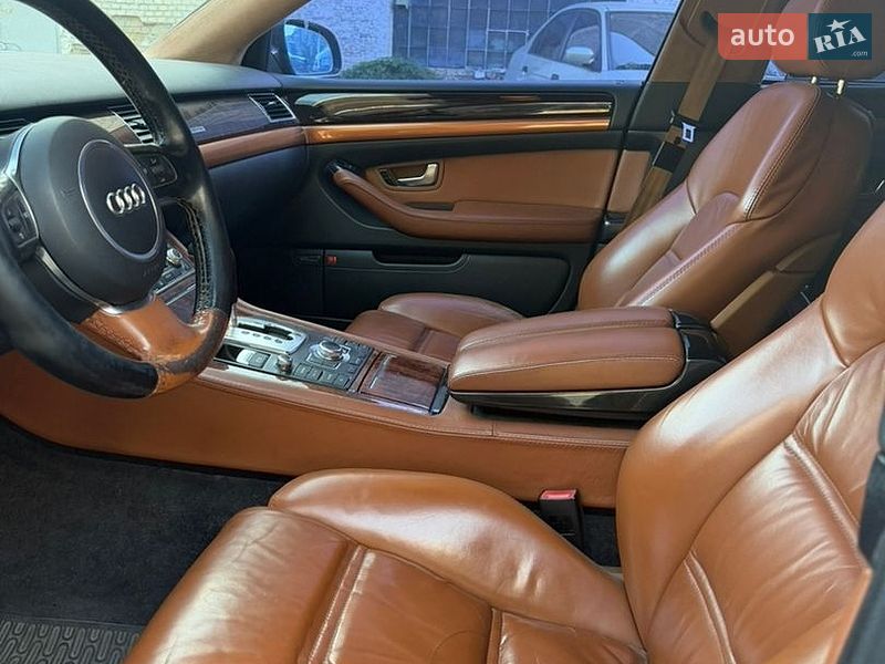 Седан Audi A8 2003 в Киеве