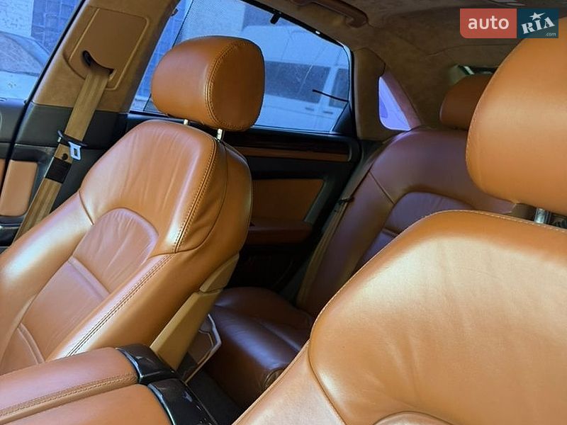 Седан Audi A8 2003 в Киеве