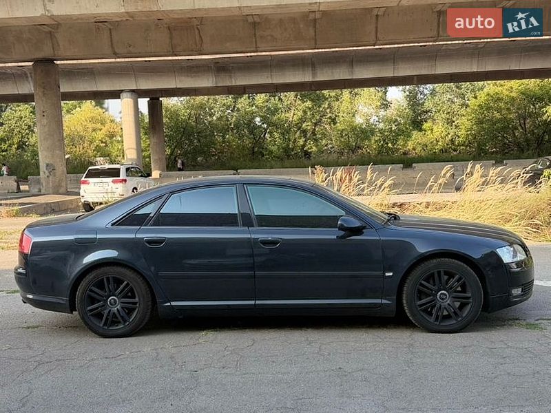 Седан Audi A8 2003 в Киеве