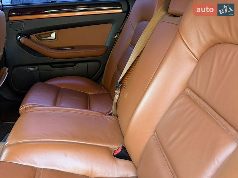 Седан Audi A8 2003 в Киеве