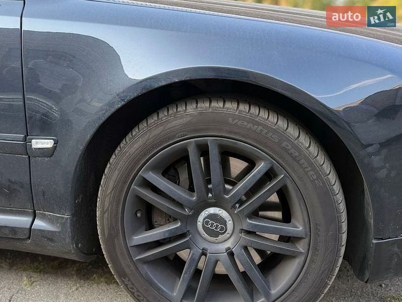 Седан Audi A8 2003 в Киеве