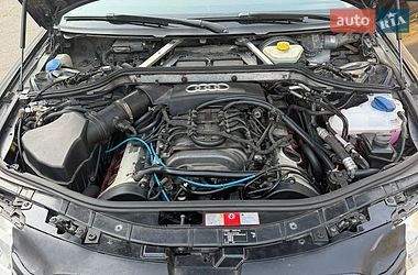 Седан Audi A8 2003 в Киеве