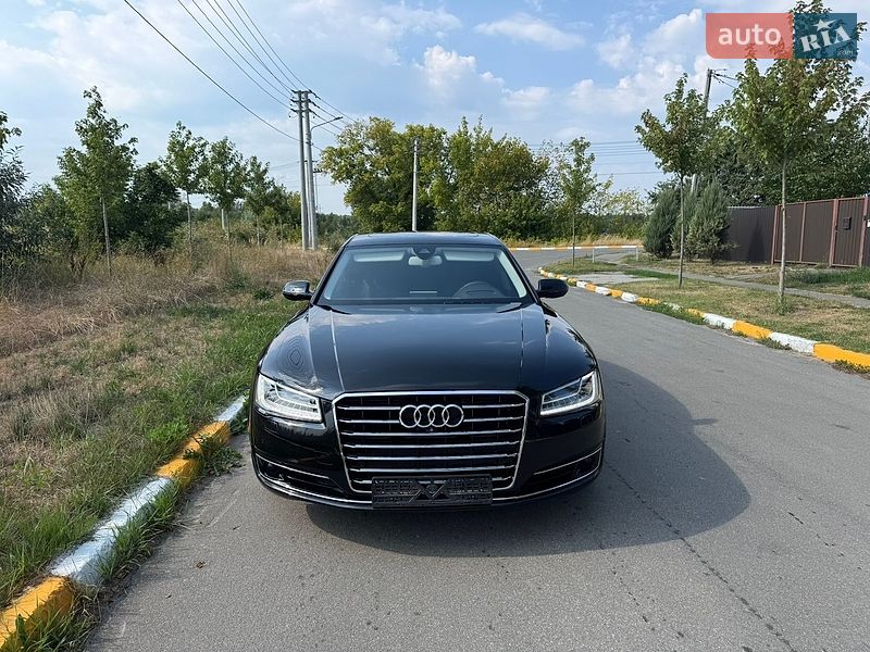 Седан Audi A8 2015 в Києві фото Седан Audi A8 2015 в Києві