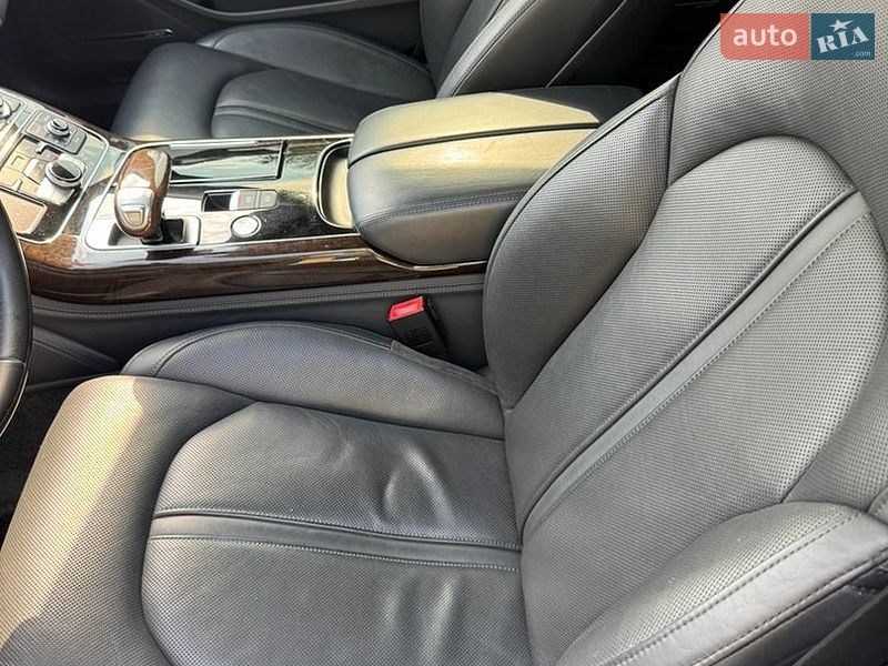Седан Audi A8 2015 в Києві фото 13 Седан Audi A8 2015 в Києві