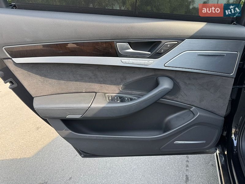 Седан Audi A8 2015 в Києві фото 17 Седан Audi A8 2015 в Києві
