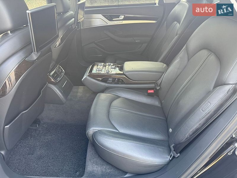 Седан Audi A8 2015 в Києві фото 22 Седан Audi A8 2015 в Києві