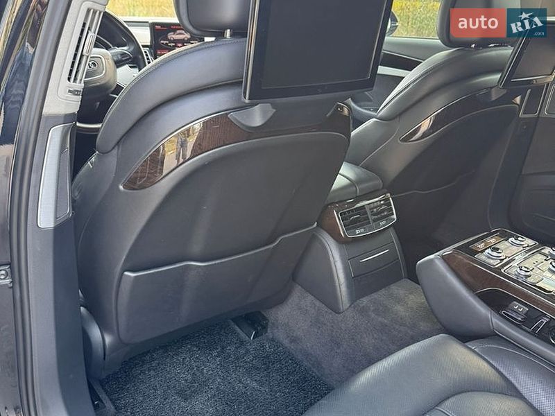 Седан Audi A8 2015 в Києві фото 23 Седан Audi A8 2015 в Києві