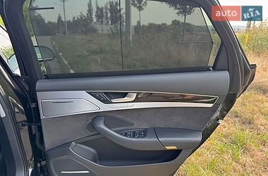Седан Audi A8 2015 в Києві фото 25 Седан Audi A8 2015 в Києві