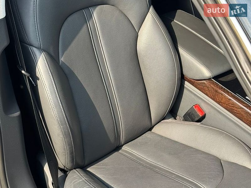 Седан Audi A8 2015 в Києві фото 28 Седан Audi A8 2015 в Києві