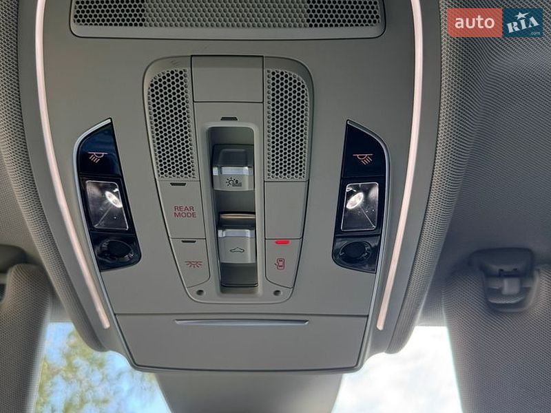 Седан Audi A8 2015 в Києві фото 44 Седан Audi A8 2015 в Києві