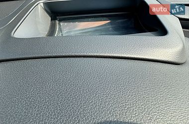 Седан Audi A8 2015 в Києві фото 47 Седан Audi A8 2015 в Києві