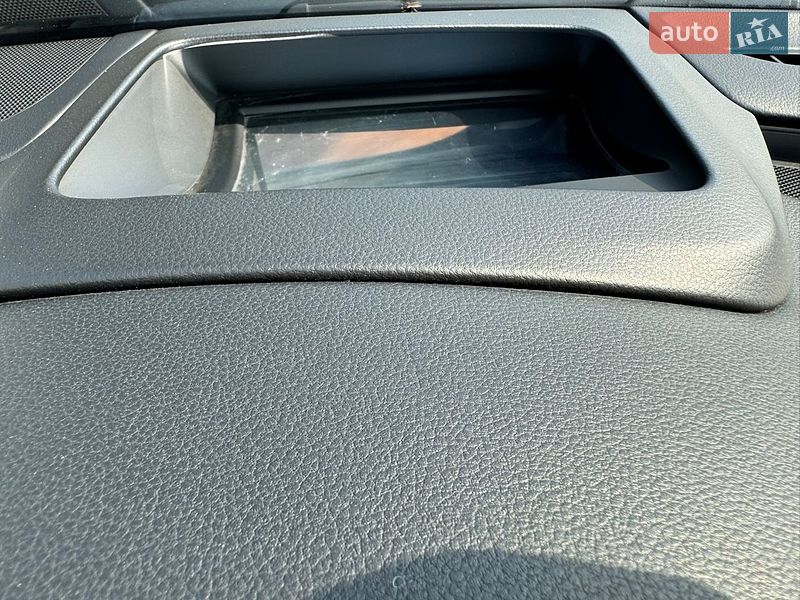 Седан Audi A8 2015 в Києві фото 47 Седан Audi A8 2015 в Києві