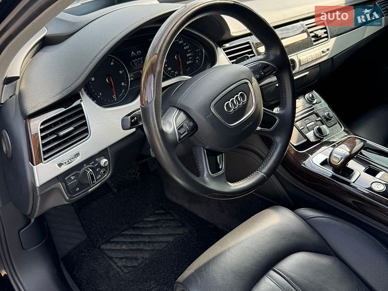 Седан Audi A8 2015 в Києві фото 48 Седан Audi A8 2015 в Києві