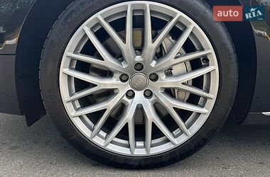 Седан Audi A8 2015 в Києві фото 55 Седан Audi A8 2015 в Києві