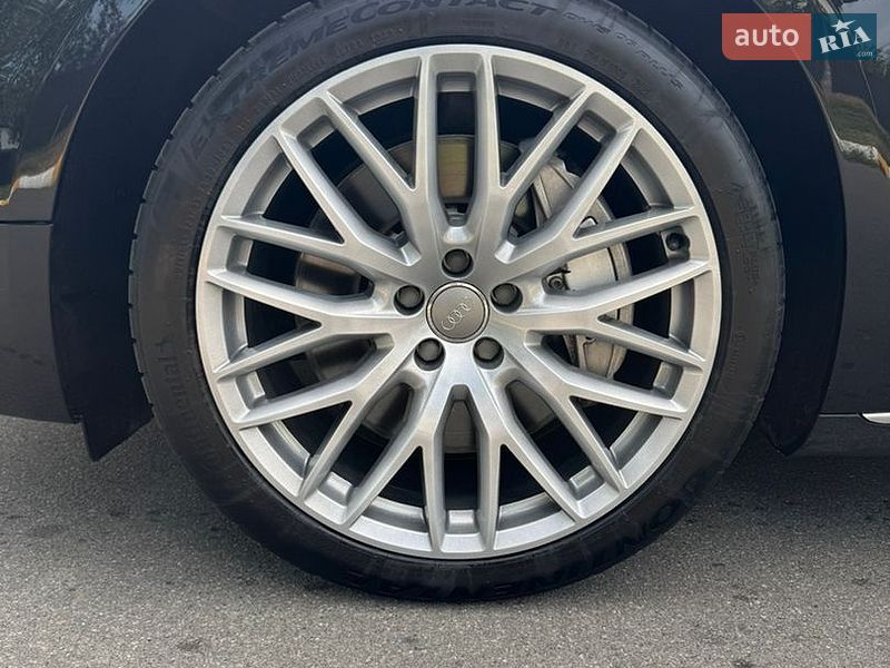 Седан Audi A8 2015 в Києві фото 55 Седан Audi A8 2015 в Києві