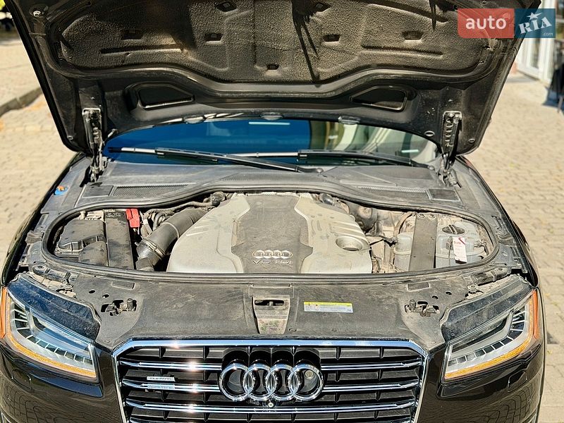 Седан Audi A8 2014 в Ивано-Франковске