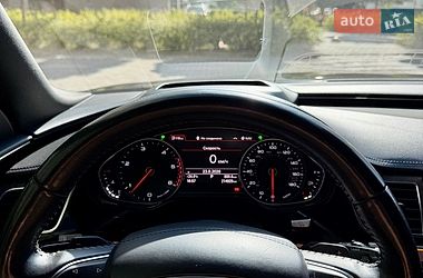 Седан Audi A8 2014 в Ивано-Франковске
