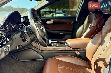 Седан Audi A8 2014 в Ивано-Франковске