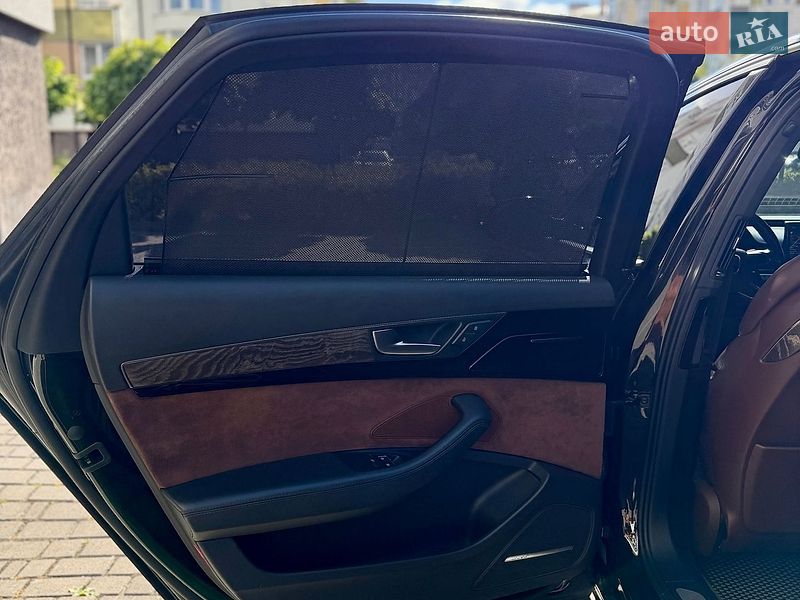 Седан Audi A8 2014 в Ивано-Франковске