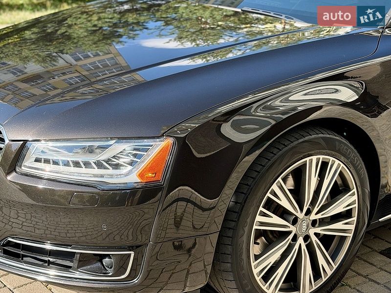 Седан Audi A8 2014 в Ивано-Франковске